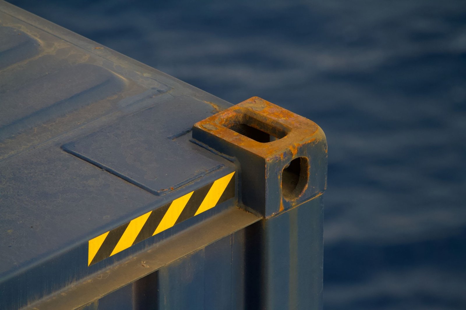 corner casting and lock of modern shipping container
